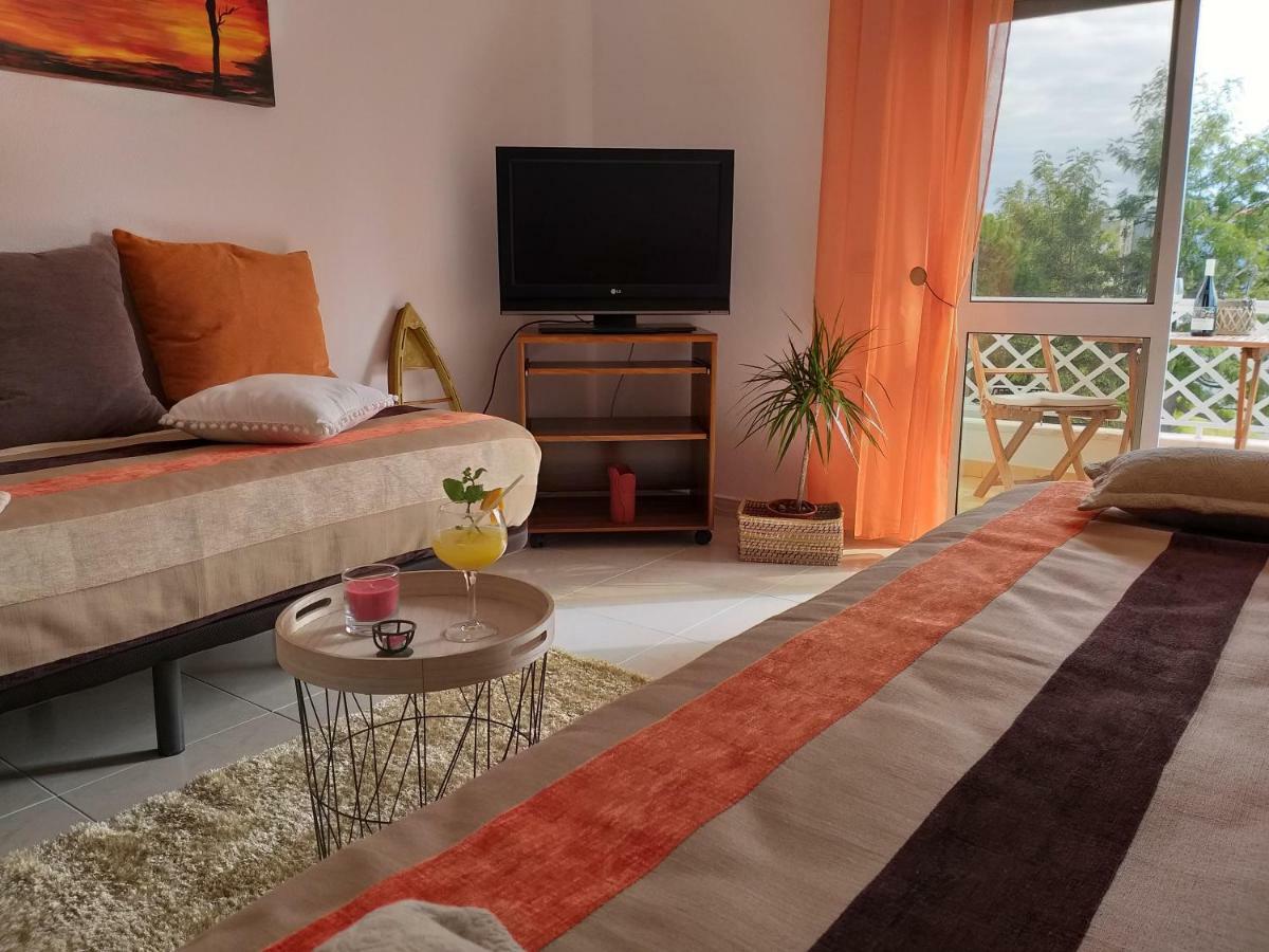 Pretty Sunny Guest Apartment Lagos Ngoại thất bức ảnh